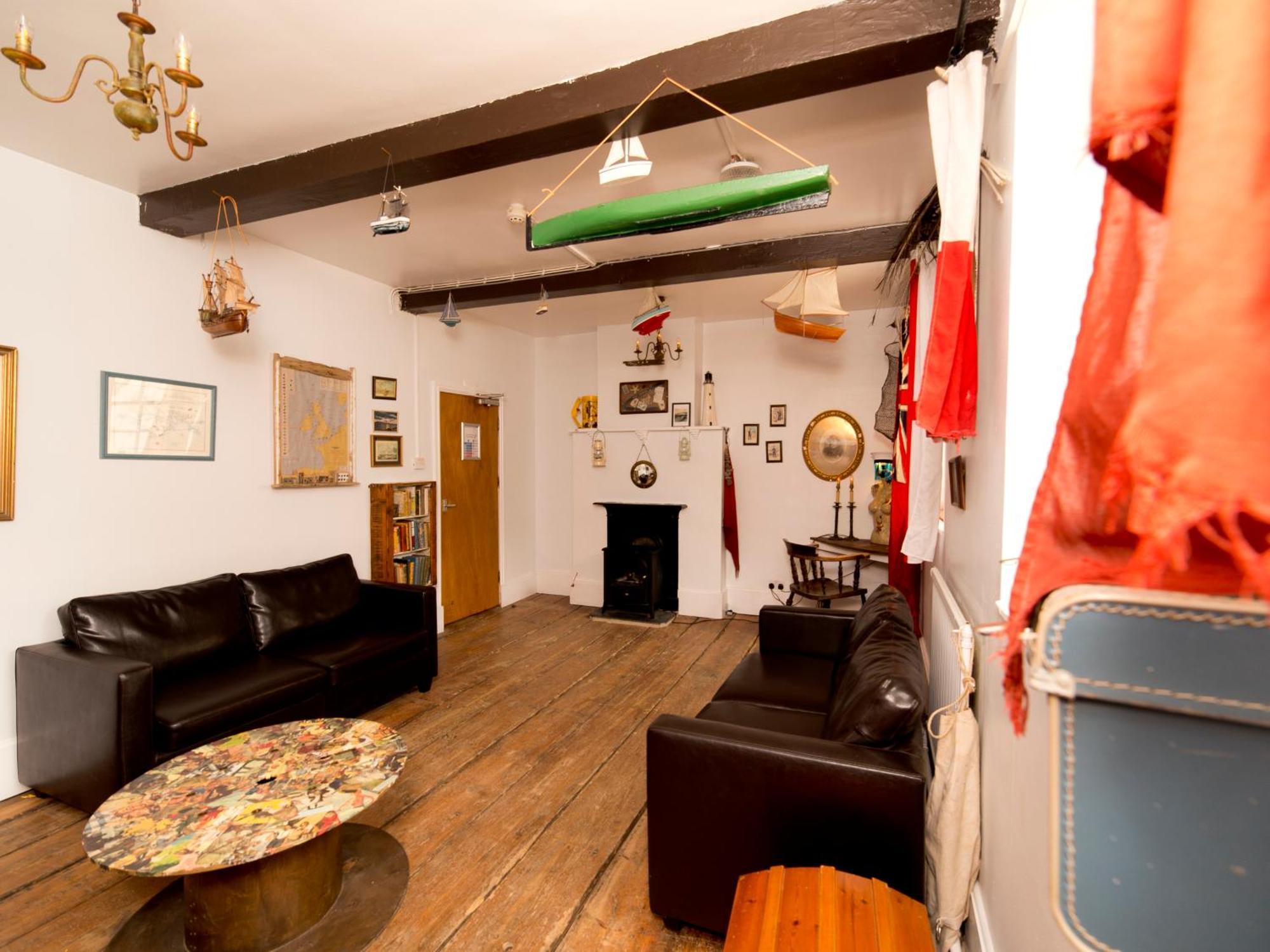 Yha Boggle Hole Hostel *